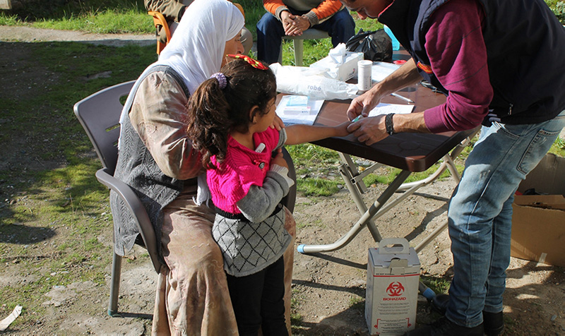 Providing mother and child health care services to IDPs on the Syrian side of the border with Iraq.